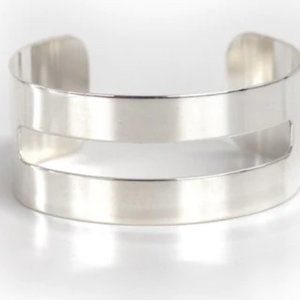 Robyn Rhodes "the Marlowe cuff" in silver *NEW* MSRP: $69+tax